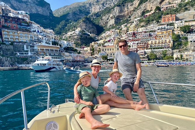 Tour Privato della Costiera Amalfitana in Barca - Emerald Grotto planning: budget and timing for the ticket
