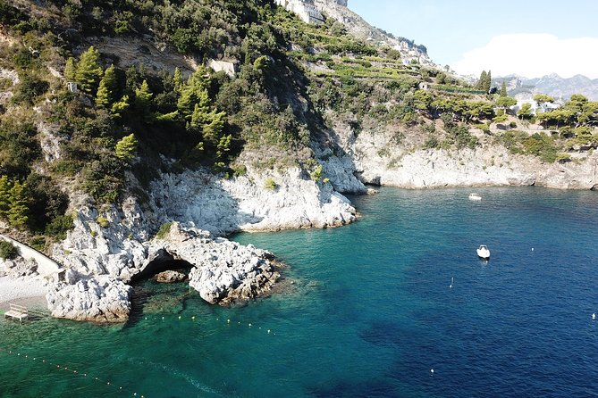 Tour the Sea Grottoes of the Amalfi Coast - Conca dei Marini, Lover’s Arch, and the Emerald Grotto row boat