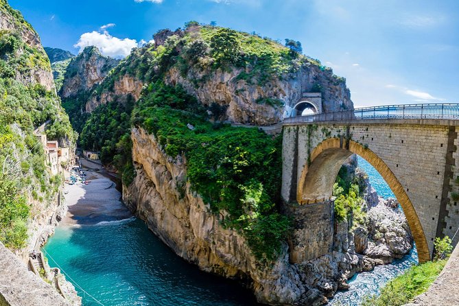 Tours and Transfers - Getting picked up in Amalfi, then setting a steady pace