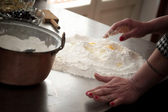 Traditional Neapolitan cooking class - Why you will probably remember this class (and not just the food)