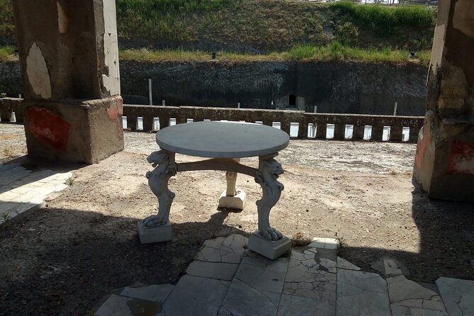 Transfer From Naples area to Sorrento with 2hr stop in Pompeii - Your 2-hour Pompeii window: what you can do with it