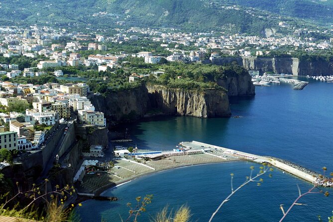 Transfer from Sorrento to Naples ( Naples to Sorrento too) - The Ride Experience: Clean Air, Luggage Room, and Coastal Views