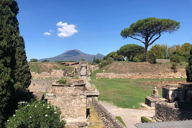 Transfer Naples airport/station to Sorrento with stop in Pompeii - The timing puzzle: what 1 to 3 hours really means