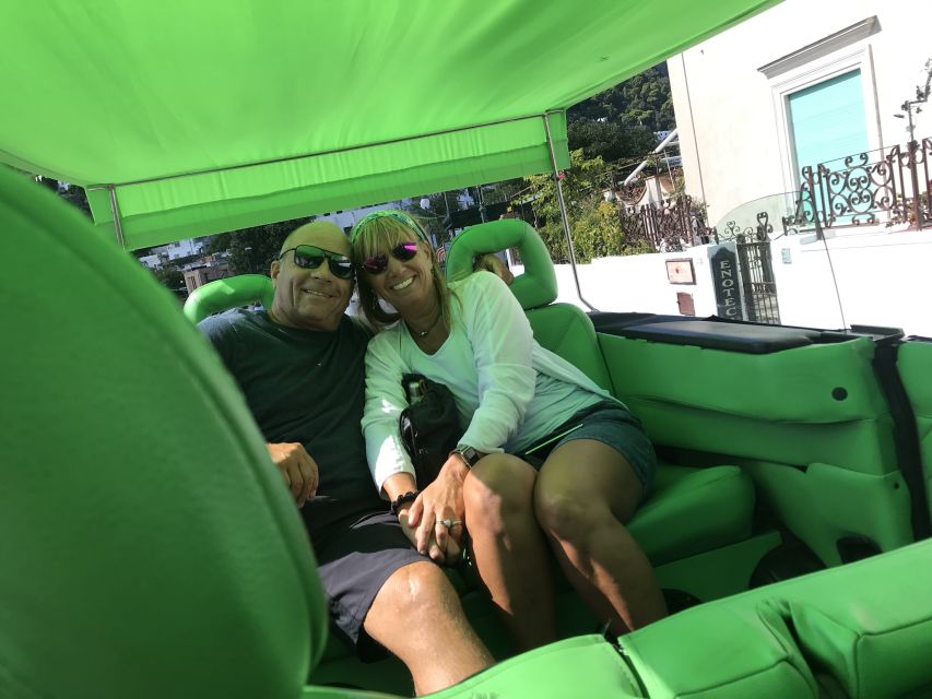 Unforgettable tour of Capri with special convertible coach - Getting down to the port with cable car and quick elevator access