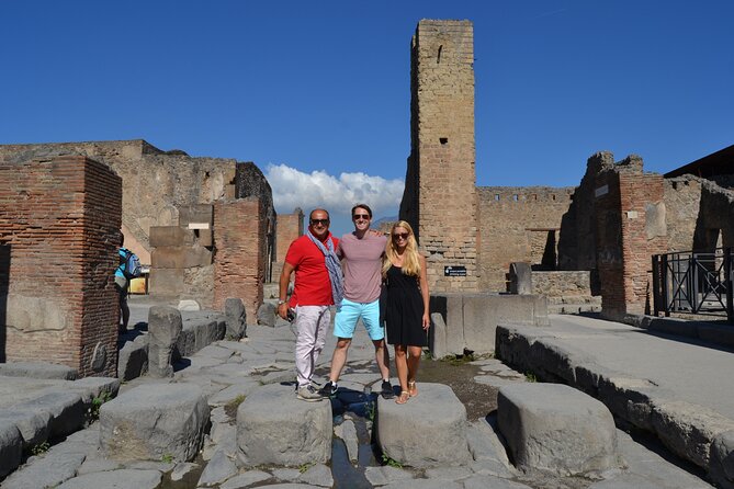 VIP Pompeii Tour including Newly Opened Houses With Archaeologist - The tour format: private, flexible, and guide-led