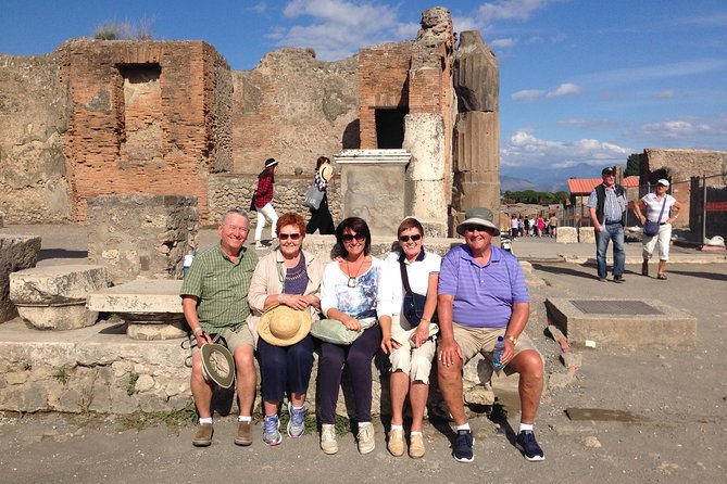 Visit in Pompeii - Pompeii Private Tour with Ada - What you’ll actually do during the 2-hour walk
