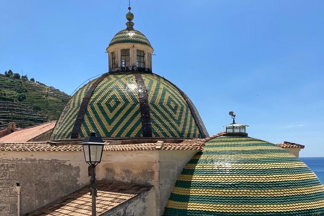 Walking tour from Minori to Maiori along the Path of the Lemons - A 5:00 pm lemon walk that mixes views and small-town stops