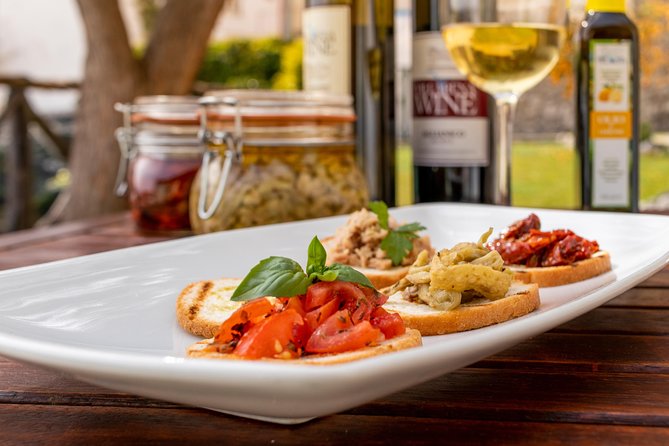 Wine & Food Tasting in Villarena - The meal component: Spaghetti alla Nerano and what it signals